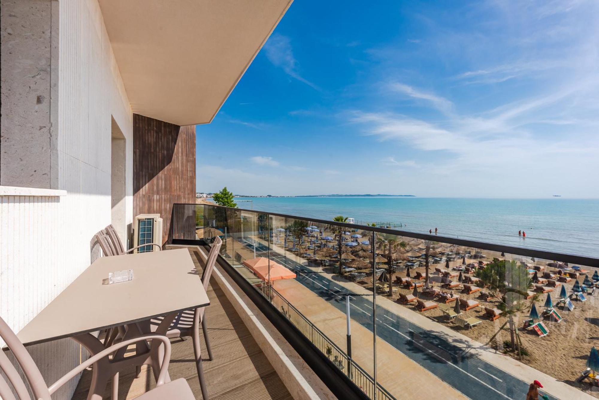 Sea View Apartments Eldo Durrës 객실 사진
