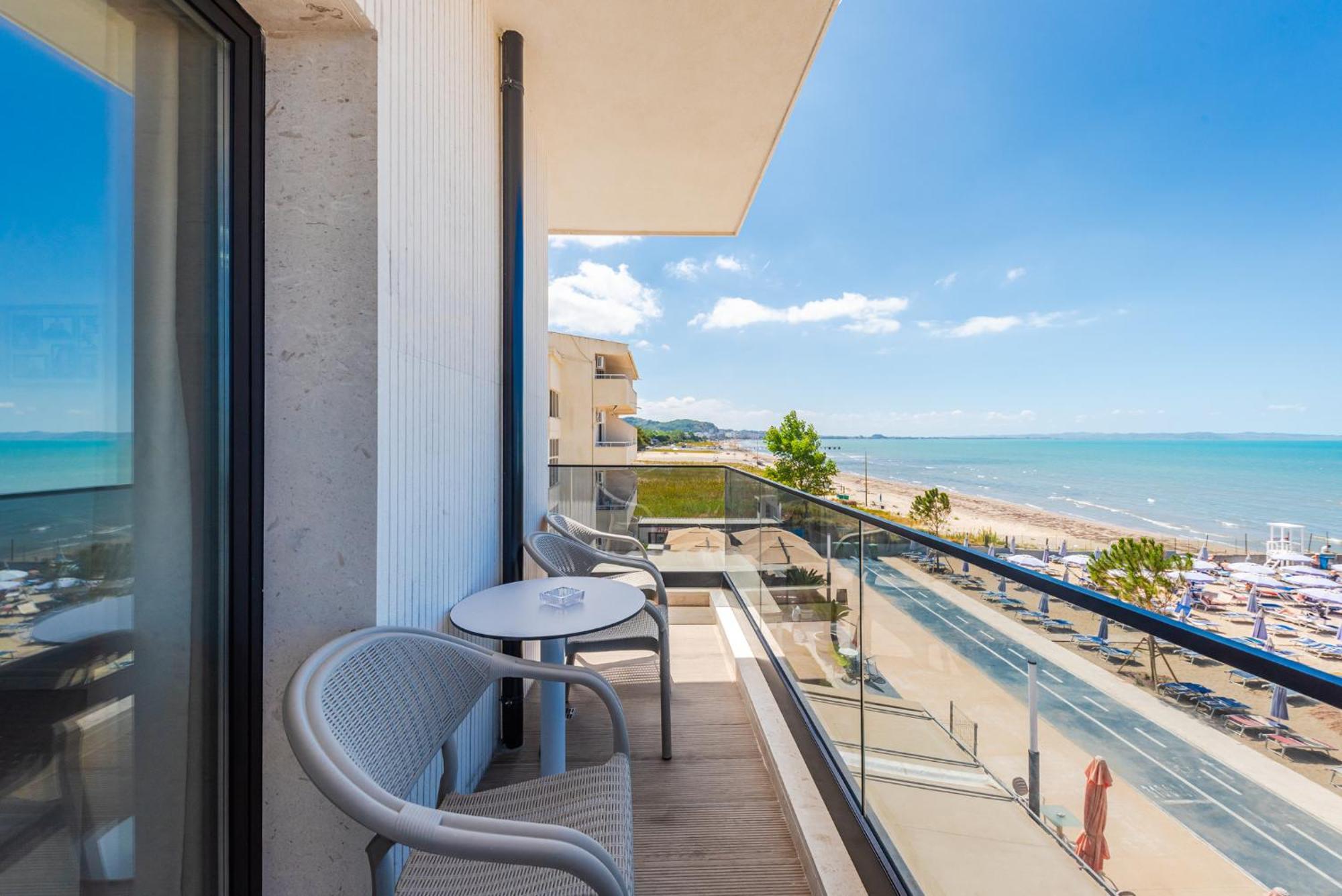 Sea View Apartments Eldo Durrës 객실 사진